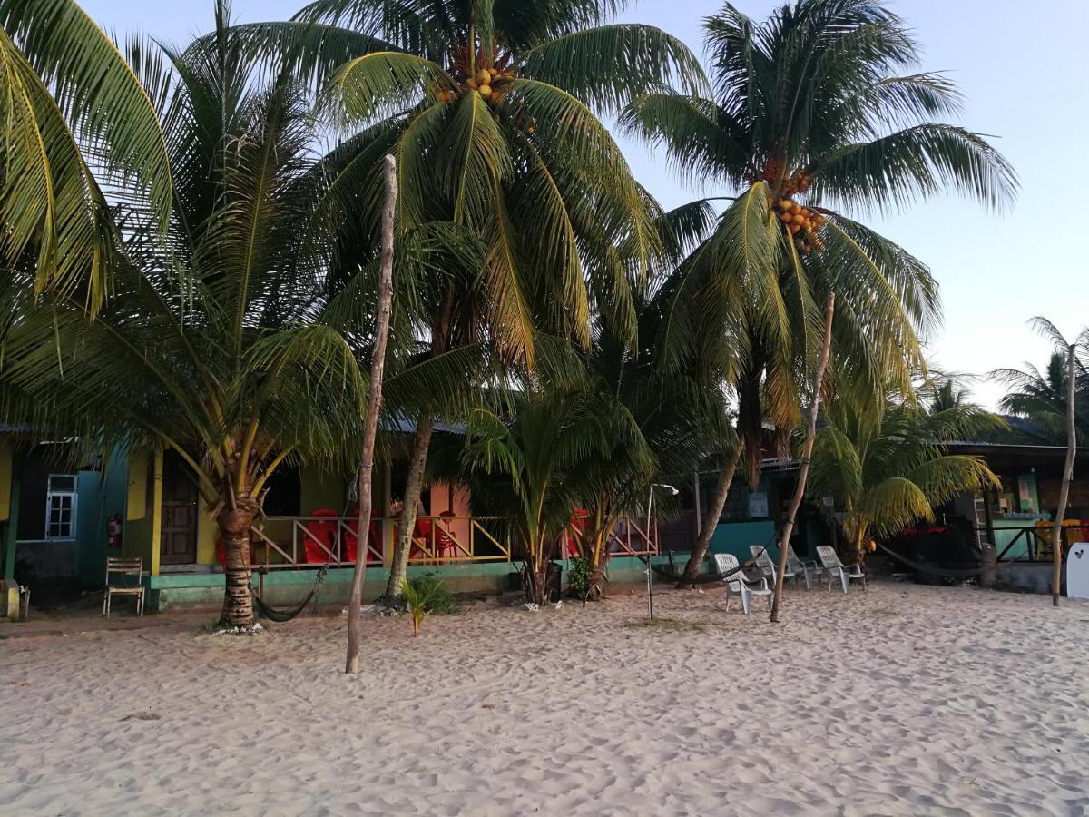 Rainbow Tioman Cottage Kampong Juara Exterior foto